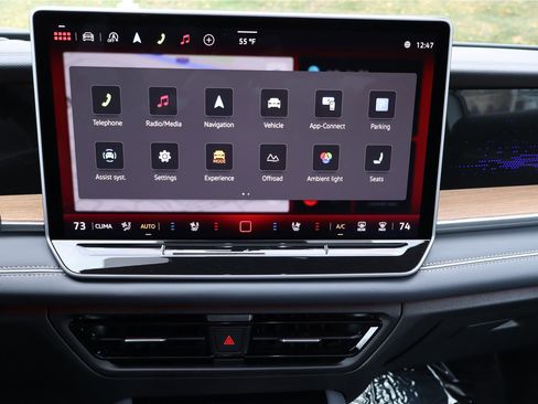 New 2026 Volkswagen Tiguan SEL R-Line image 19