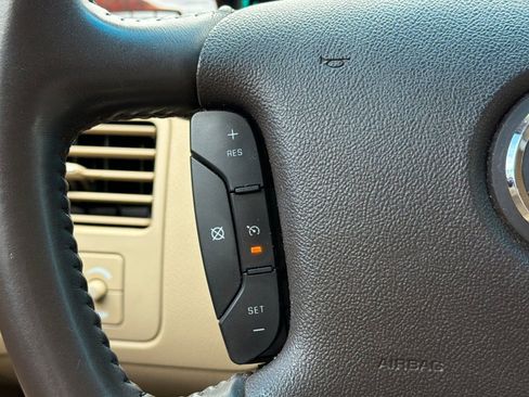 Used 2010 Buick Lucerne CX w/ CX Premium Appearance Package FWD image 25