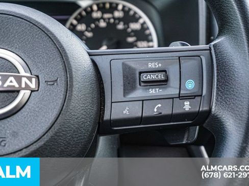 Used 2024 Nissan Rogue SV AWD/4WD image 30