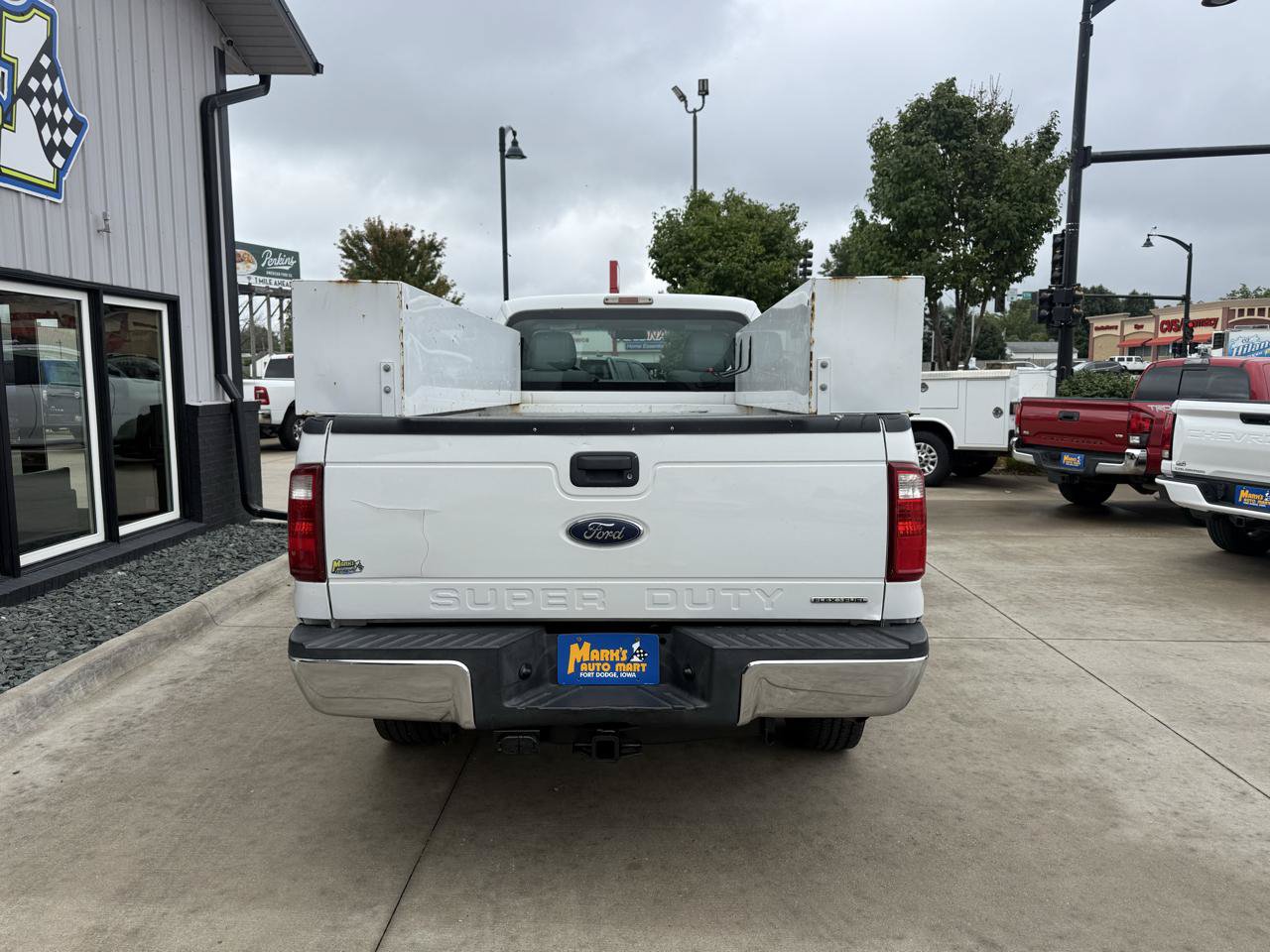 Used 2015 Ford F250 XL w/ Power Equipment Group AWD/4WD image 5