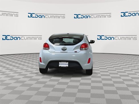 Used 2014 Hyundai Veloster RE:FLEX Edition image 7