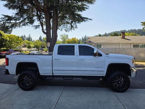Used 2015 GMC Sierra 2500 SLT image 4