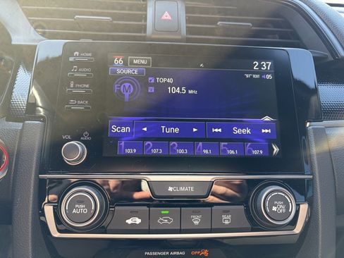 Used 2020 Honda Civic Sport image 8