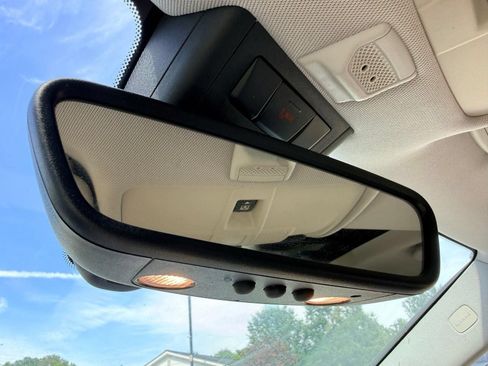 Used 2017 INFINITI QX30 Premium w/ Navigation Package FWD image 56