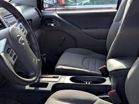 Used 2016 Nissan Frontier S image 6