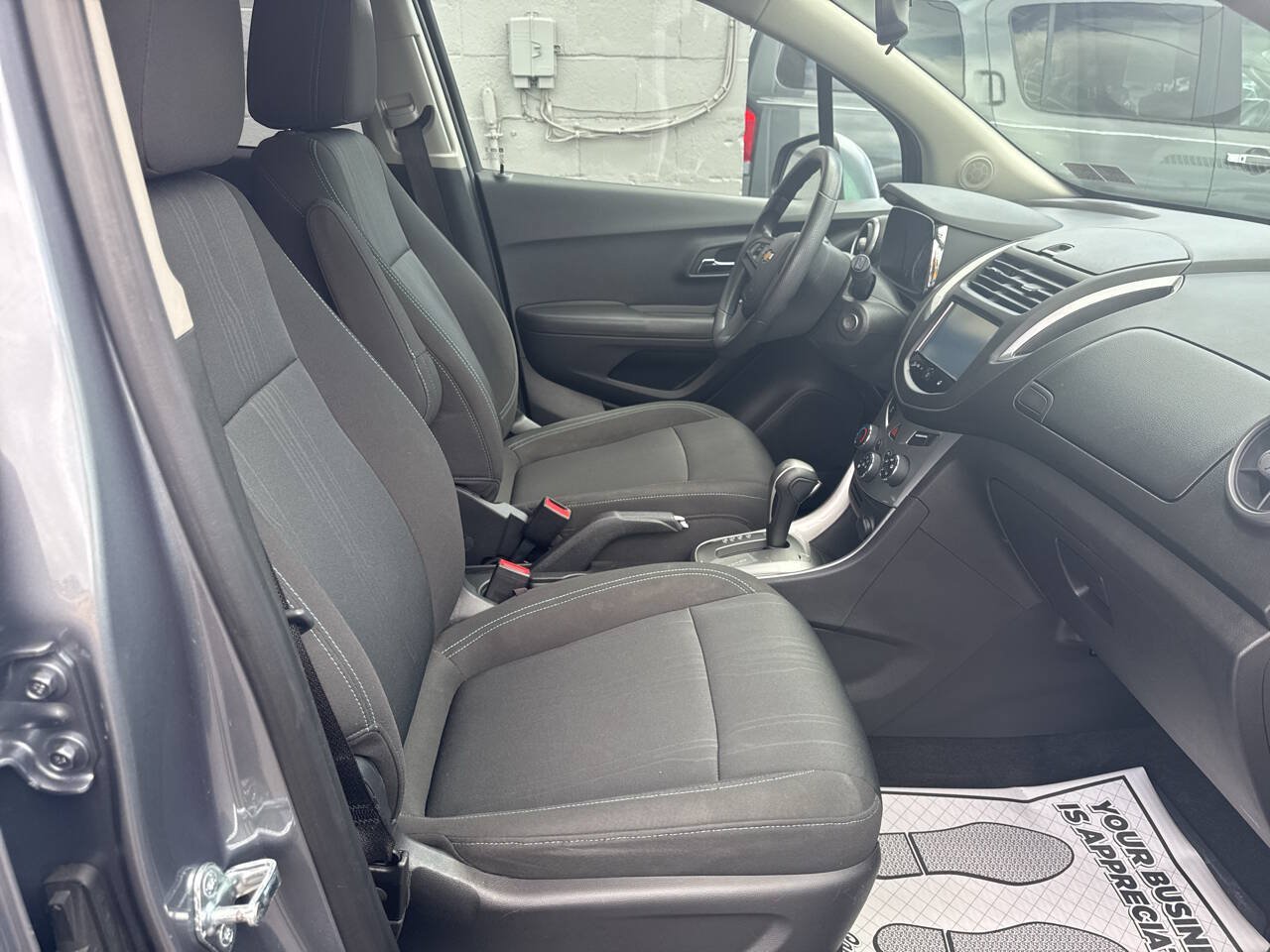 Used 2015 Chevrolet Trax LT w/ LPO, Protection Package AWD/4WD image 23