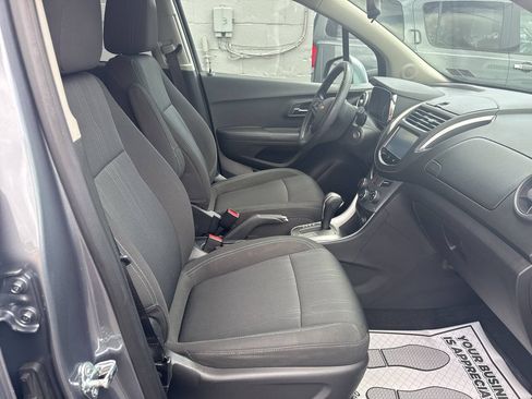 Used 2015 Chevrolet Trax LT w/ LPO, Protection Package AWD/4WD image 23