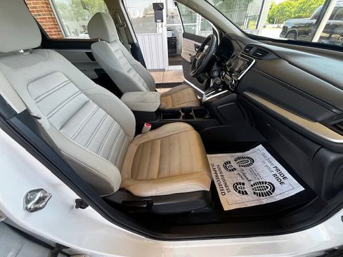 Used 2017 Honda CR-V LX image 14