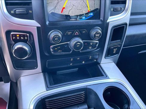 Used 2020 RAM 1500 Classic SLT w/ Luxury Group RWD image 16