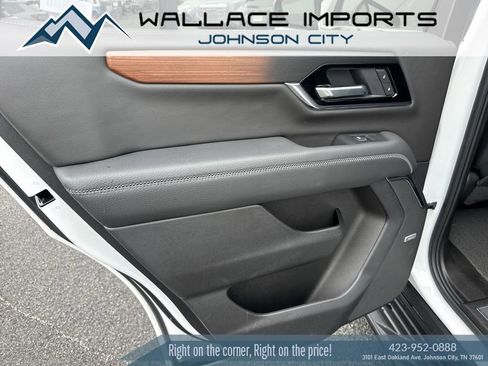 Used 2025 GMC Yukon Denali image 36