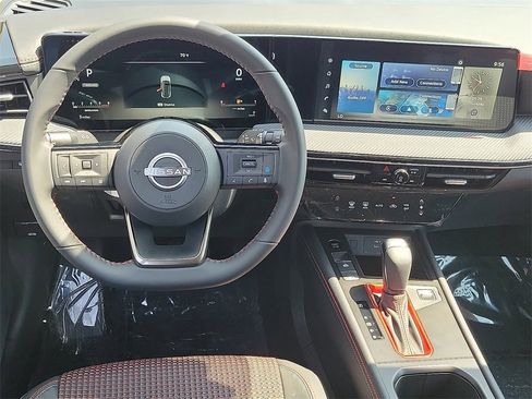New 2025 Nissan Kicks SR image 5
