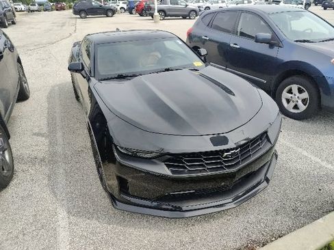 Used 2019 Chevrolet Camaro LT w/ RS Package RWD image 12