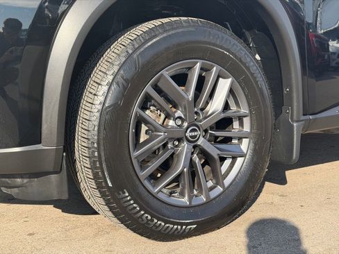 Used 2023 Nissan Rogue S image 26