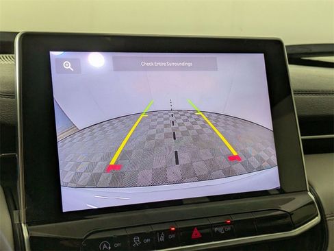 Certified 2024 Jeep Compass Limited image 23