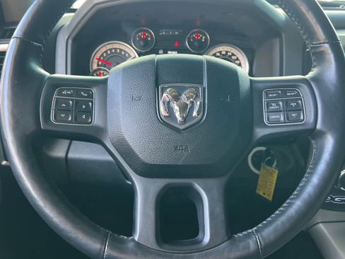 Used 2016 RAM 1500 Big Horn RWD image 23