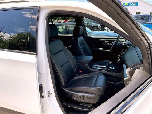 Used 2023 Chevrolet Traverse LT w/ Midnight/Sport Edition AWD/4WD image 11