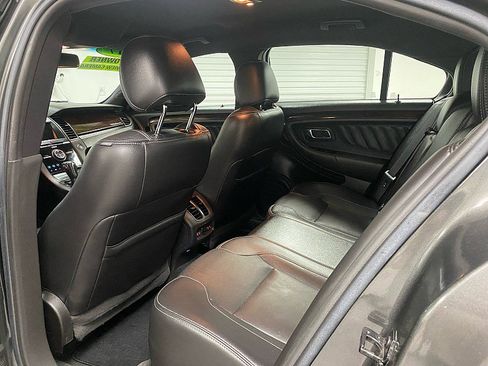 Used 2017 Ford Taurus Limited w/ Driver Assist Package image 15