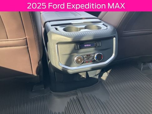 New 2025 Ford Expedition Max Platinum w/ Platinum Ultimate Package AWD/4WD image 21