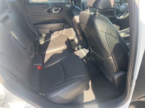 New 2026 Jeep Compass Limited image 13