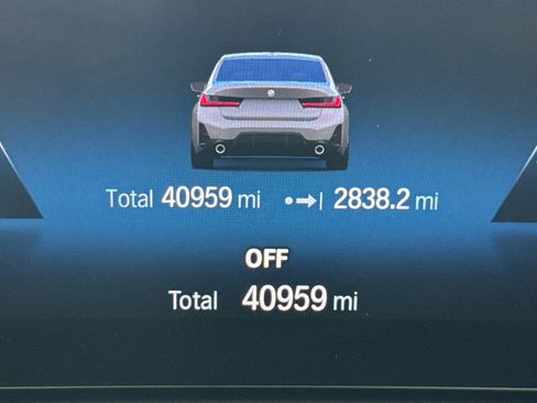 Certified 2023 BMW 330i Sedan w/ M Sport Package RWD image 24
