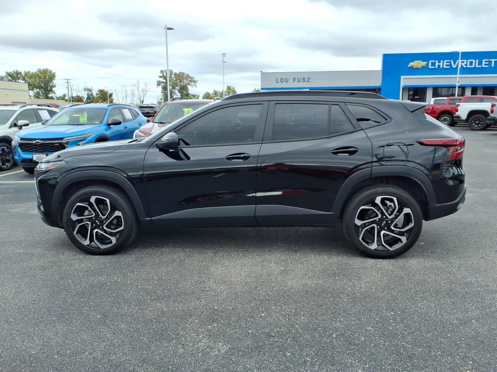 Used 2024 Chevrolet Trax RS w/ Driver Confidence Package FWD image 4