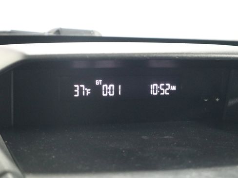 Used 2019 Subaru Crosstrek 2.0i image 32