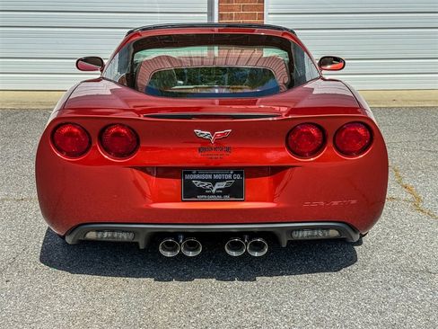 Used 2006 Chevrolet Corvette Coupe w/ Preferred Equipment Group RWD image 39