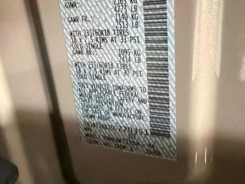 Used 2025 Nissan Rogue SV AWD/4WD image 53