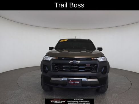 Used 2024 Chevrolet Colorado Trail Boss w/ Technology Package AWD/4WD image 31