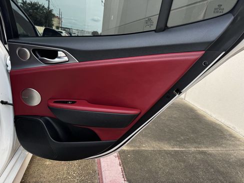 Used 2020 Kia Stinger GT1 image 16