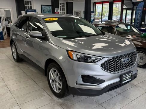Used 2024 Ford Edge SEL AWD/4WD image 3