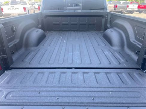 Used 2026 RAM 2500 Laramie AWD/4WD image 15