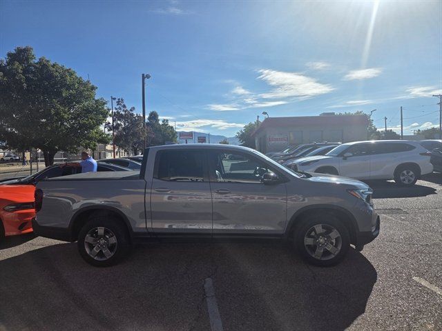 Used 2025 Honda Ridgeline TrailSport image 3
