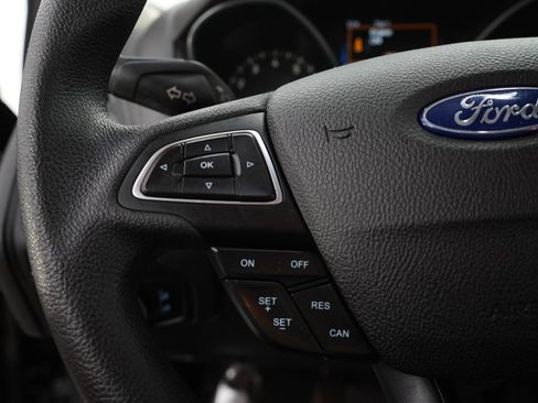 Used 2015 Ford Focus SE FWD image 22