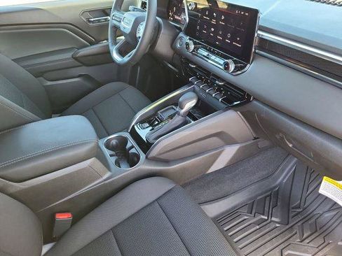 New 2025 GMC Canyon Elevation image 17