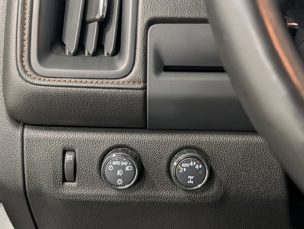 Used 2022 GMC Canyon AT4 AWD/4WD image 26
