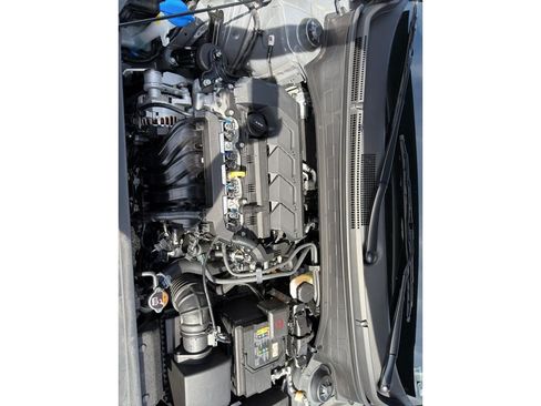 New 2026 Hyundai Venue SEL FWD image 28