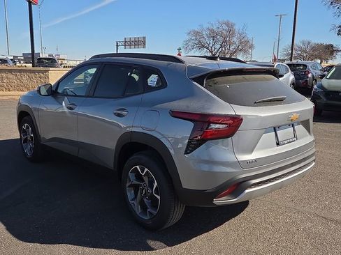 New 2026 Chevrolet Trax LT w/ LT Convenience Package image 3
