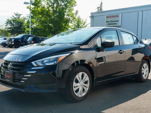 New 2025 Nissan Versa S w/ Trunk Package image 3