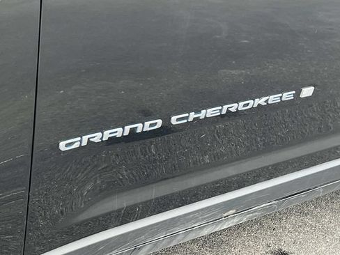 Used 2024 Jeep Grand Cherokee Limited 4xe AWD/4WD image 10