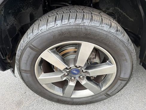 Used 2017 Ford F150 Lariat image 11