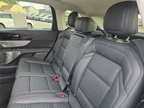 New 2026 Lincoln Nautilus Reserve image 10