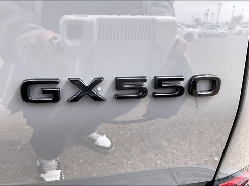 Certified 2024 Lexus GX 550 w/ Accessory Package (2T) image 29