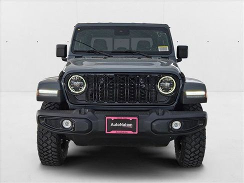 New 2025 Jeep Gladiator Willys image 6