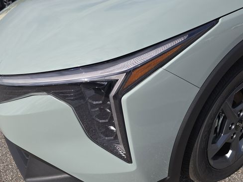 New 2025 Kia K4 LXS image 10