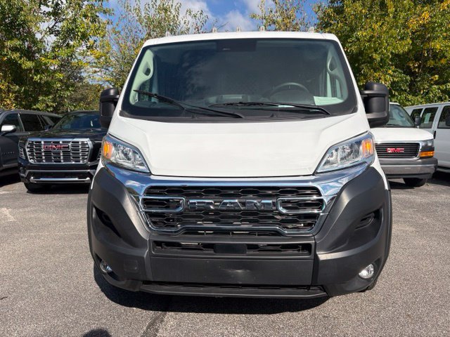 Used 2025 RAM ProMaster 2500 w/ U-Haul Equipment Group FWD image 14