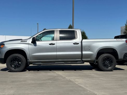 Used 2024 Chevrolet Silverado 1500 Custom Trail Boss w/ LPO, Dark Essentials Package AWD/4WD image 6