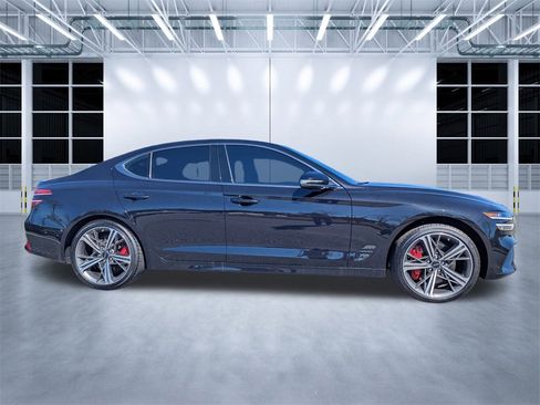 Used 2025 Genesis G70 2.5T w/ Sport Prestige Package image 3