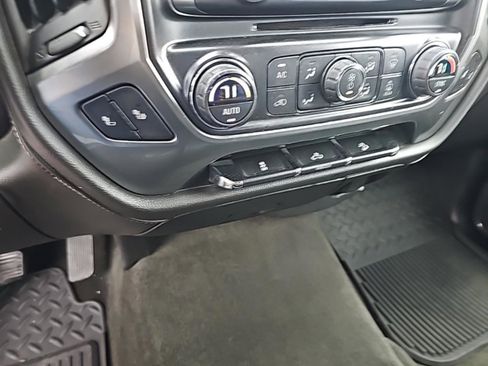 Used 2016 Chevrolet Silverado 1500 LTZ Z71 image 32