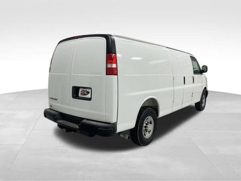 New 2026 Chevrolet Express 2500 Extended w/ Driver Convenience Package RWD image 18